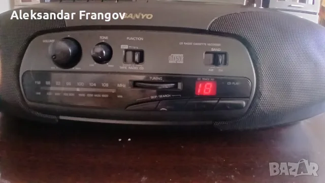 SANYO MCD - Z8F  радиокасетофон CD, снимка 7 - Радиокасетофони, транзистори - 56619911