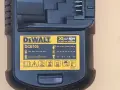 DeWalt DCB 105 зарядно , снимка 3