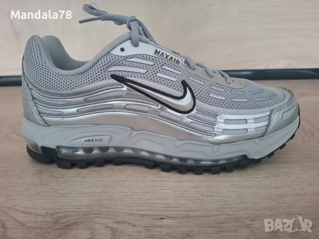 Продавам NIKE AIR MAX TL 2.5.