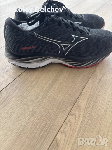 маратонки Mizuno