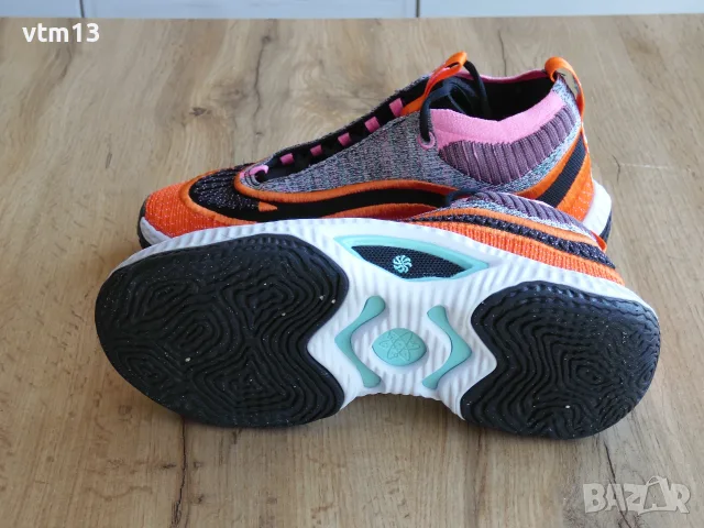 Nike Cosmic Unity 3 As One We Win - 42 номер Оригинални!, снимка 4 - Маратонки - 56576360