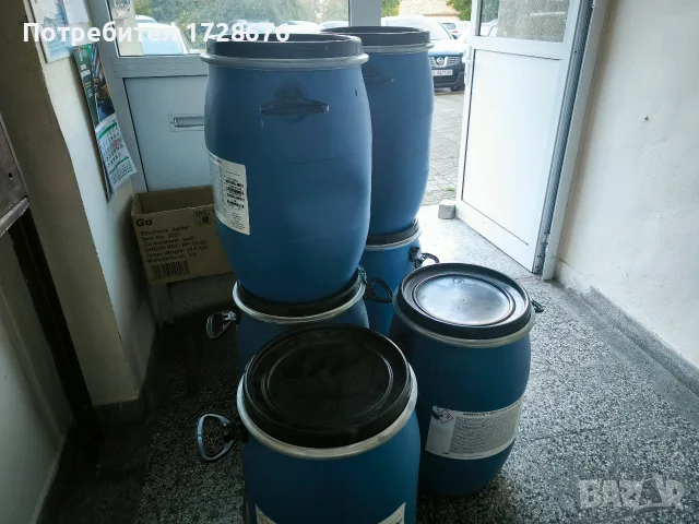 Пластмасови бидони 50 л , снимка 2 - Бидони, бурета и бъчви - 56600890