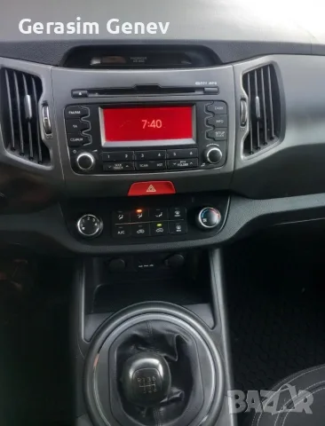 Kia Sportage 1.7 CRDI, снимка 14 - Автомобили и джипове - 56633578