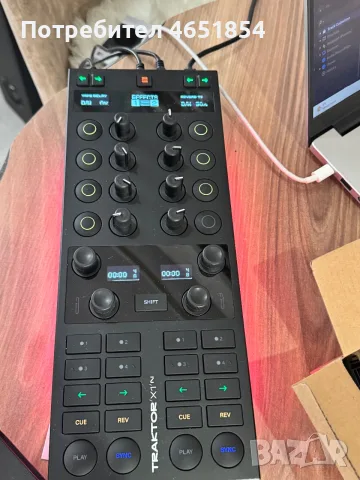 Native Instruments Traktor x1 Mk3, снимка 2 - Ресийвъри, усилватели, смесителни пултове - 56632838