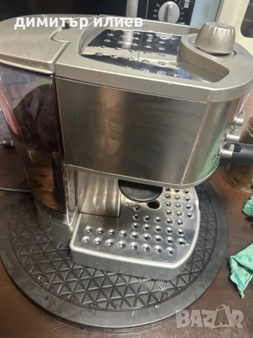Кафемашина Delonghi, снимка 3 - Кафемашини - 56682799
