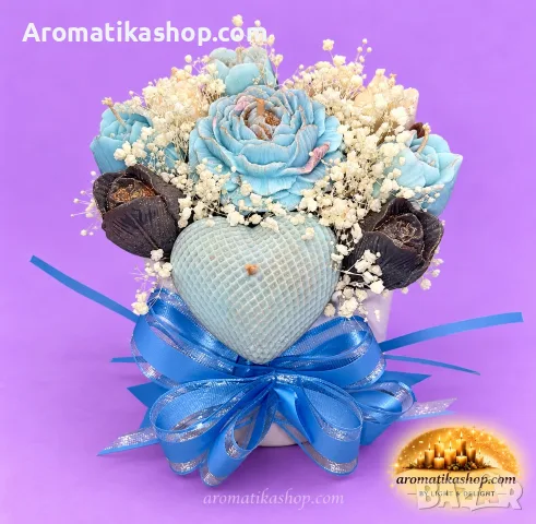 „Azure Heart“ – Ароматен соев букет