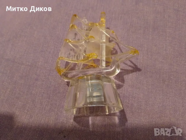 Стъклена статуетка на кораб светещ нов