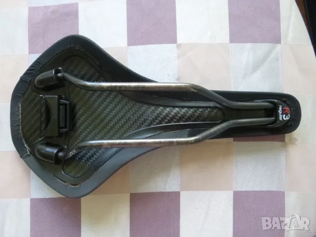 Седалка Fizik Antares R3 Regular, снимка 7 - Аксесоари за велосипеди - 56721329