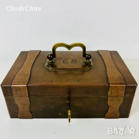 26см-5кг стара бронзова кутия/холандски сейф с ключ