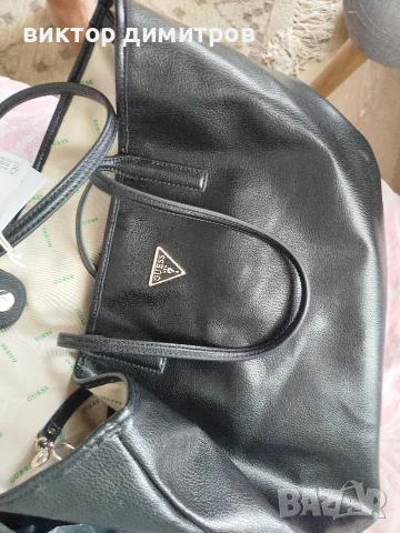 Guess Victoria women shopping bag.