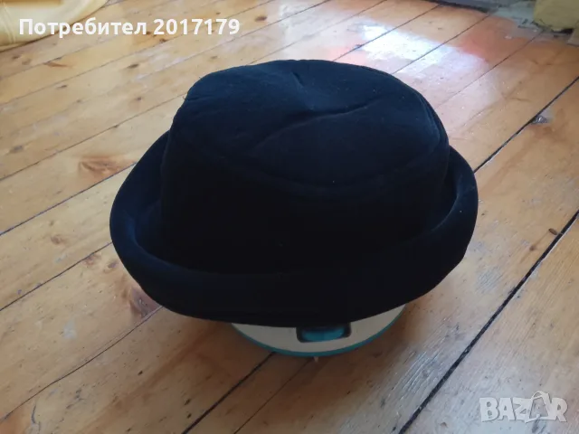 Мека дамска шапка тип бомбе, снимка 2 - Шапки - 56642282