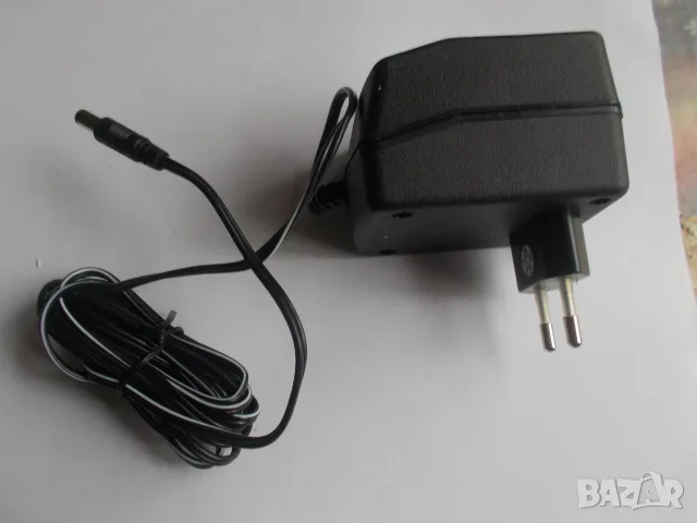 Адаптори 220V-9V-900mA