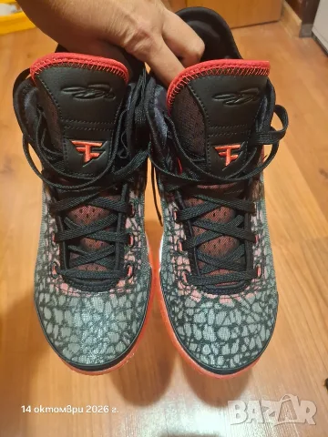 Оригинални маратонки Nike 44н., снимка 5 - Маратонки - 56643452