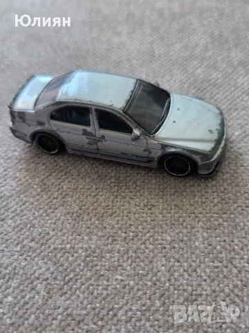 ​Метална количка Hot Wheels – BMW M5 (E39) 2001
