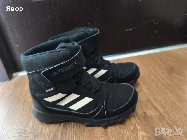 Зимни Adidas Terex , снимка 2 - Детски боти и ботуши - 56744863