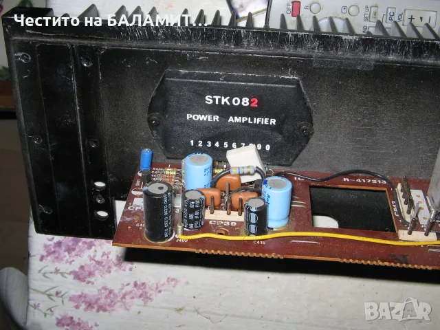 2 броя  STK082 на радиатор, снимка 2 - Ресийвъри, усилватели, смесителни пултове - 56727313
