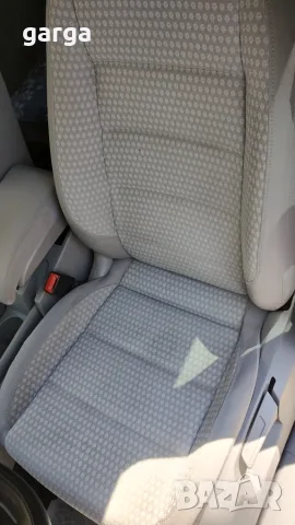 VW Touran 1.9 105 7места, снимка 10 - Автомобили и джипове - 56651959