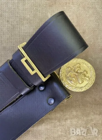 български офицерски колан с лъв  130 см. 5 см ширина. 60те години.