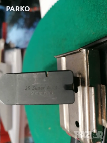 Sig Sauer P 220 и Colt 1911 пълнители , снимка 2 - Оборудване и аксесоари за оръжия - 56683422
