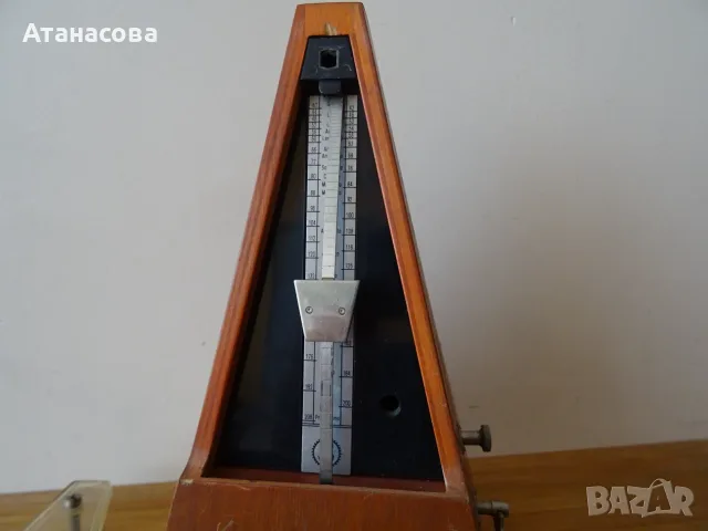 Немски метроном 1979 г, снимка 3 - Антикварни и старинни предмети - 56602576