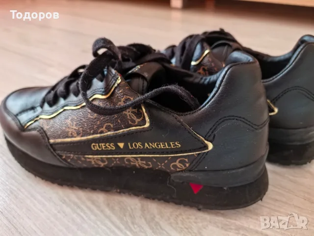 Маратонки Guess , снимка 2 - Маратонки - 56567039
