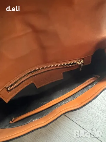 Gucci Original 100% Кожа, снимка 4 - Чанти - 56586585