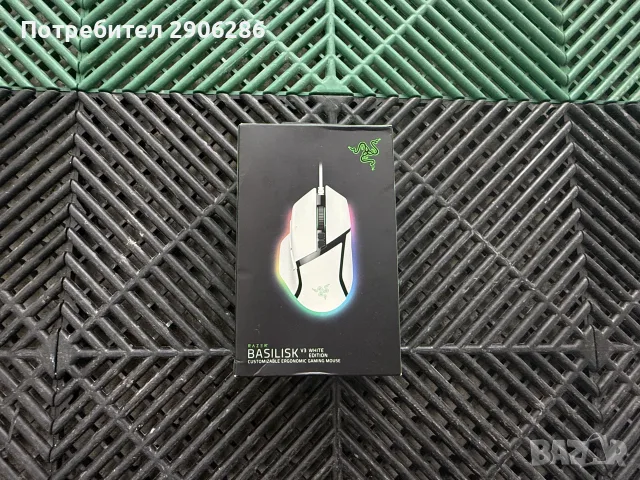Razer Basilisk V3 white , снимка 2 - Клавиатури и мишки - 56664885