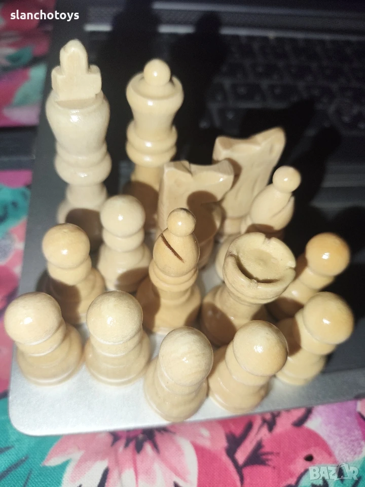 Малки дървени фигури за шах, снимка 1