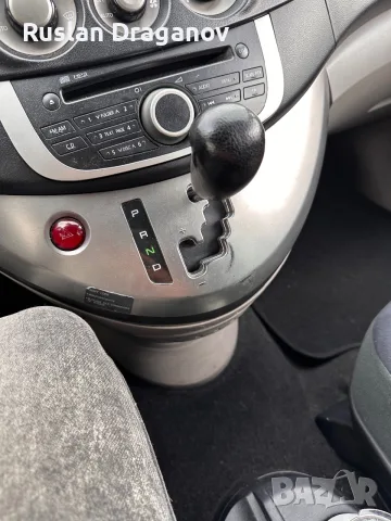 Mitsubishi Grandis 2.4LPG, снимка 9 - Автомобили и джипове - 56569954