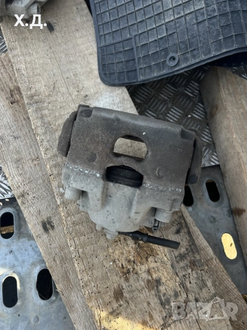 преден десен спирачен апарат с съпорт опвл вектра Ц 2.2 16v 147кс 2005г