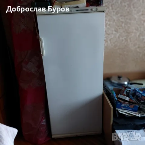 Продавам фризер Индезит