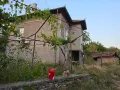 Продава се двуетажна къща с двор., снимка 4