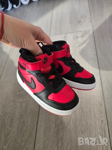 Nike Court Borough Mid 2, снимка 2 - Детски боти и ботуши - 56651095