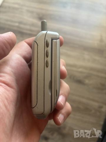 Motorola V50 Silver, снимка 4 - Motorola - 56571253