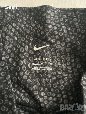 Оригинален клин Nike , снимка 5 - Клинове - 56681808