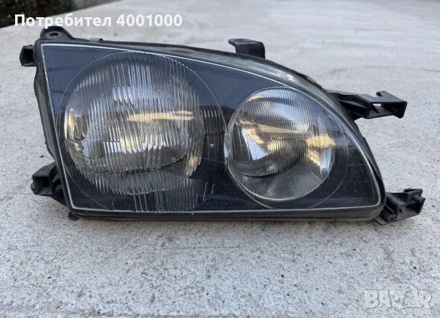 Десен фар за Toyota Avensis T220