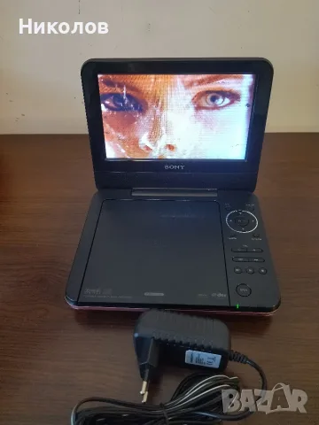 Продавам мини DVD плеър Sony DVP-FX720, снимка 2 - Плейъри, домашно кино, прожектори - 56561400