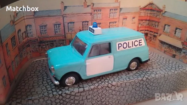 Corgi модели 1/43 , снимка 3 - Колекции - 49242192
