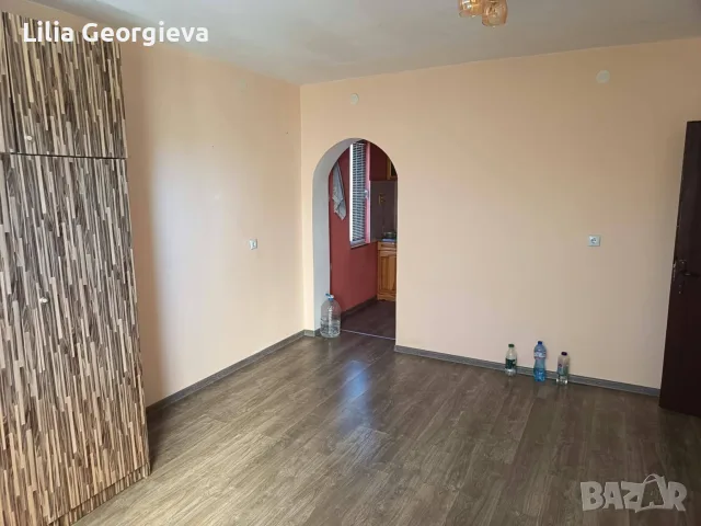 Продавам масивна къща , снимка 2 - Къщи - 56741493