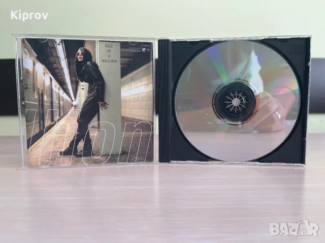 💿 Оригинално CD – Aaliyah – One in a Million (1996), снимка 3 - CD дискове - 56653523