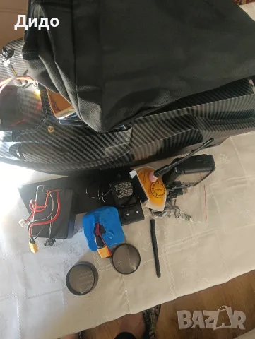 Лодка за захранка Flytec V080 с GPS, снимка 8 - Такъми - 56675042