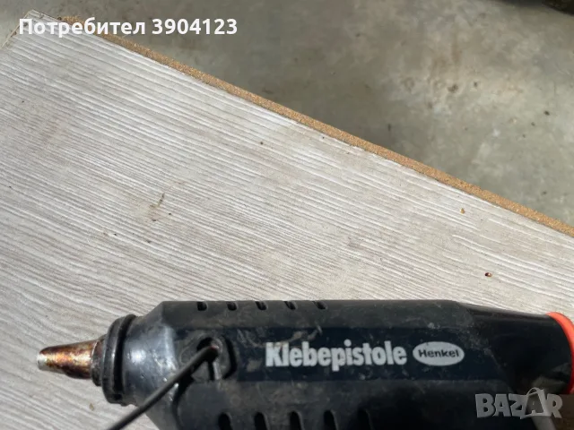 Пистолет за силикон Henkel, снимка 2 - Железария - 56569473