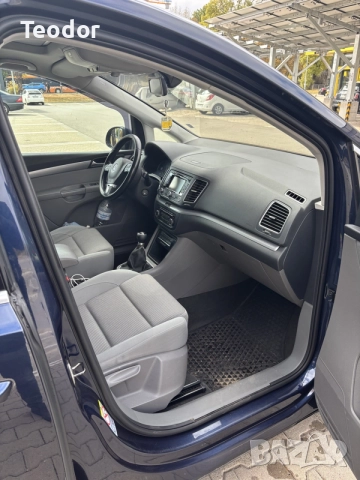 VW Sharan 2.0TDI Highline
, снимка 10 - Автомобили и джипове - 56556784