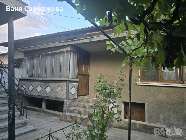 Къща в гр.Златица, снимка 2 - Етаж от къща - 56584007