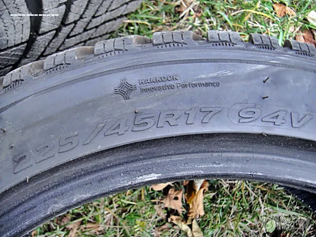 Зимни Гуми 17 цола Hankook, снимка 8 - Гуми и джанти - 56711647