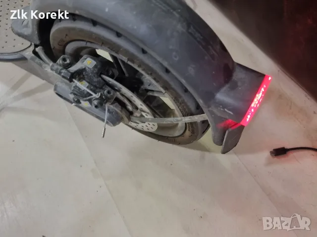 Тротинетка Xiaomi Mi Scooter Essential, снимка 7 - Скутери и тротинетки - 56614485