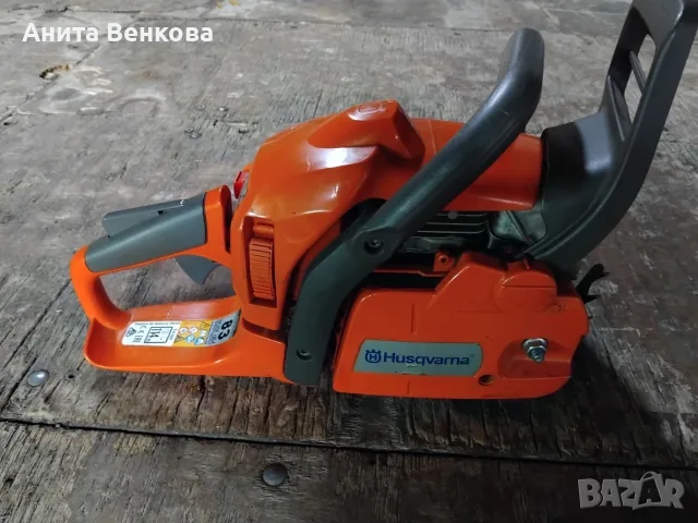 Продавам резачка Husqvarna, снимка 3 - Моторни триони/резачки - 56637524