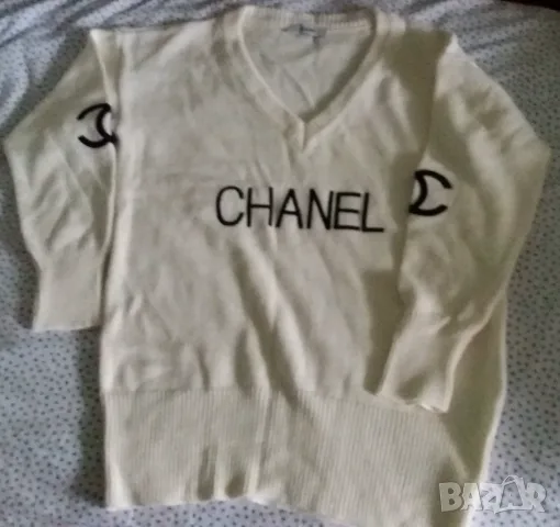 Блузи и потник Chanel