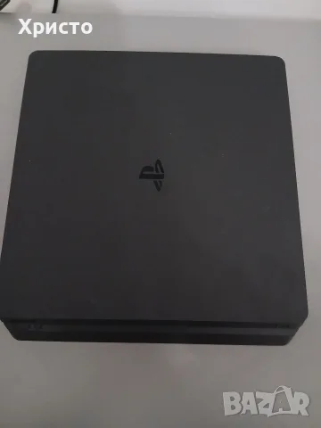 Playstation 4 slim 500 GB с два контролера и две игри