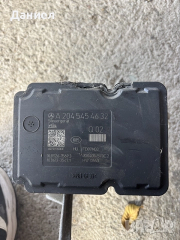 MERCEDES W204 ABS ПОМПА
A2045454632 A006 431 25 12 